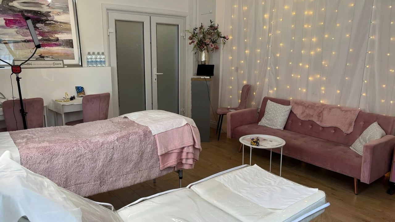 MiaBella clinic interior — view 3
